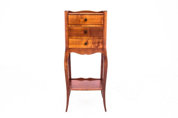 Un ensemble de tables de chevet, France, milieu du 19ème siècle XXe siècle.
