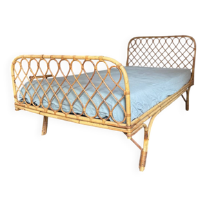 lit en rotin vintage