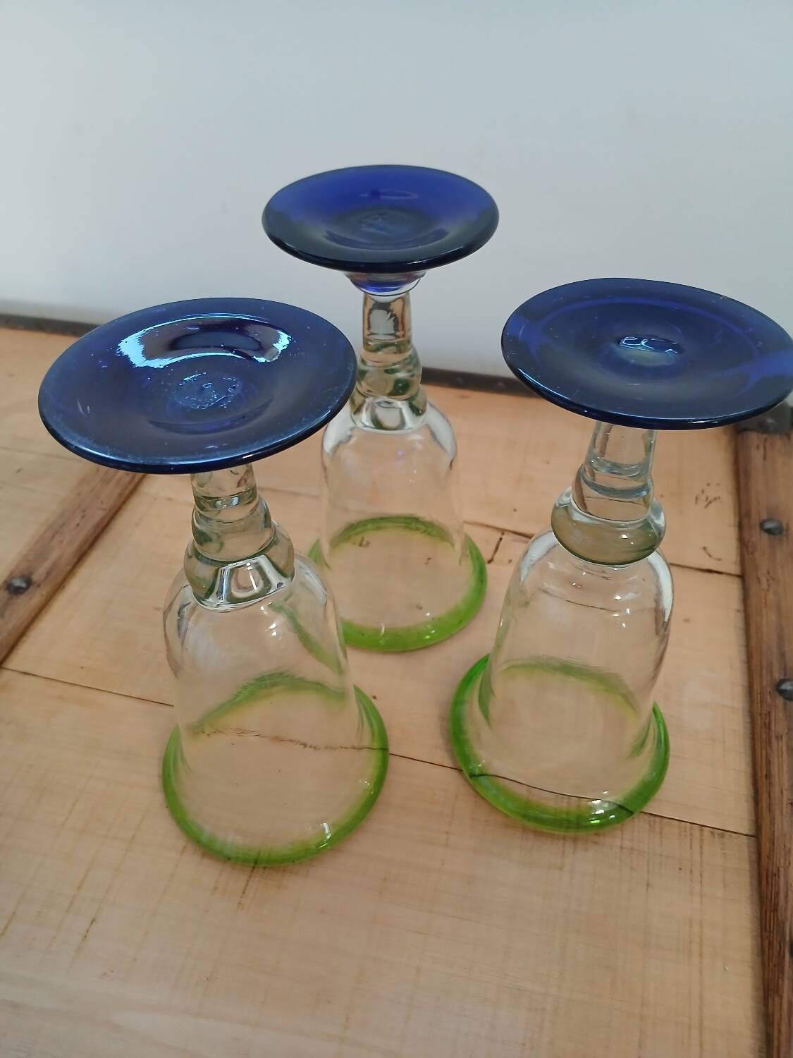 3 stemmed glasses in bubble and blown glass