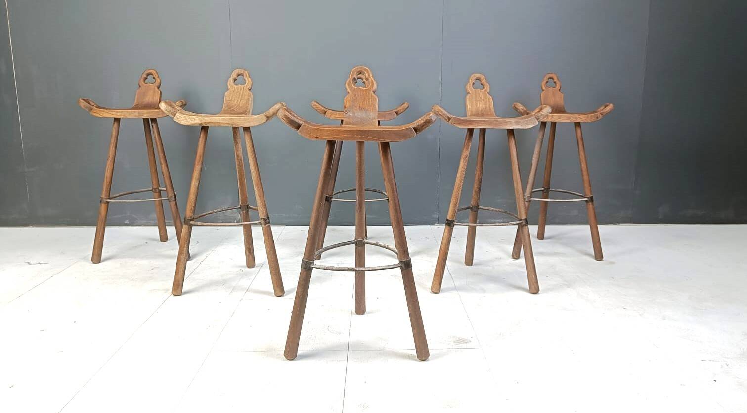 Ensemble de 6 tabourets de bar brutalistes, années 1960