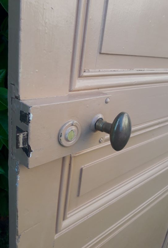 Communication door 199x82,8cm old molded