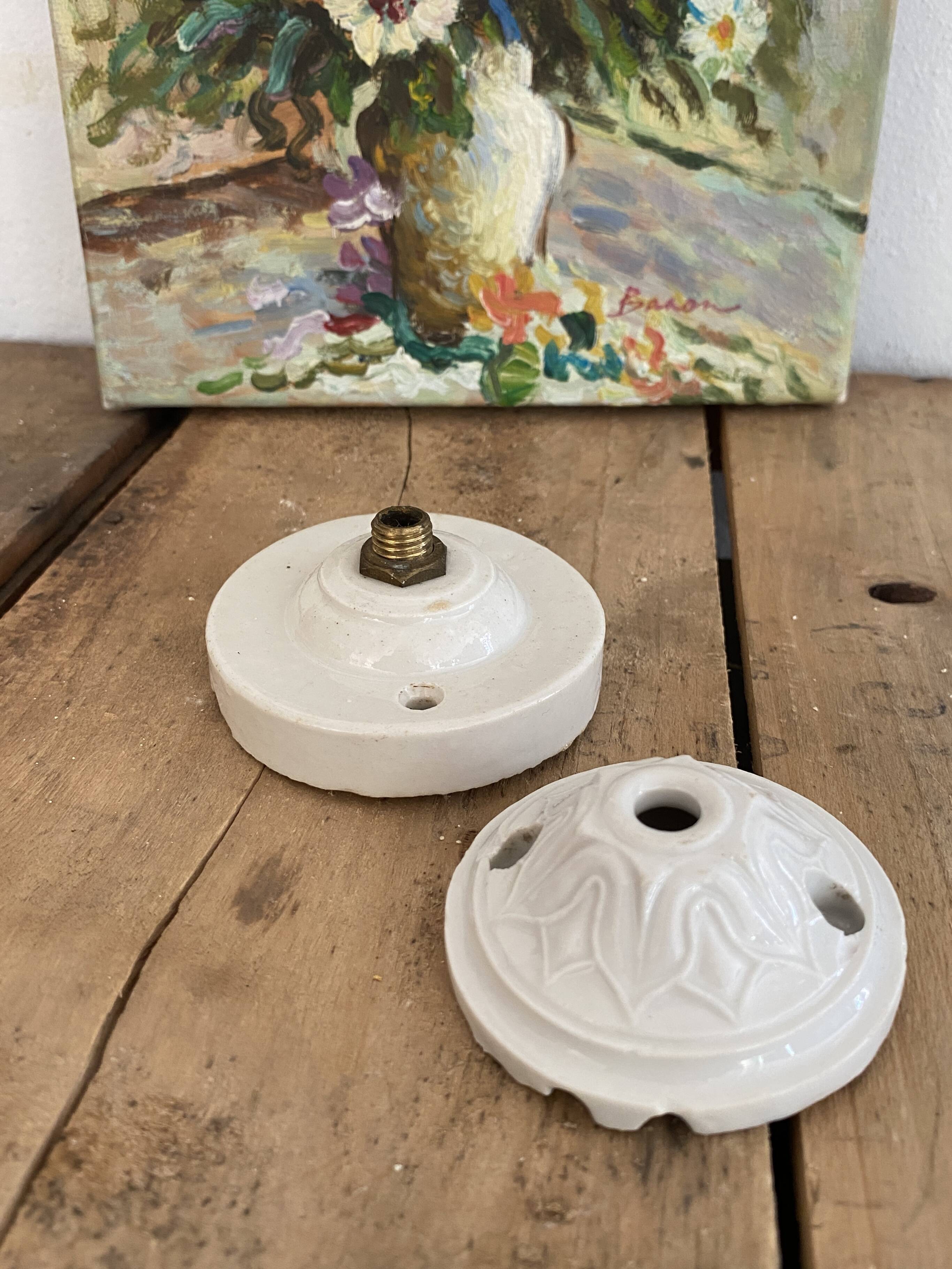 Glass pendant light, 2M fabric cable, porcelain ceiling rose