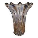 Molded glass tulip vase