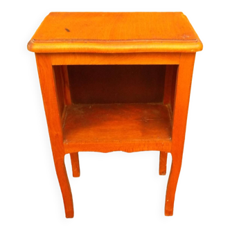 Drawer-less bedside table with a niche