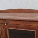 Armoire ancienne vitrée en bois avec quatre portes