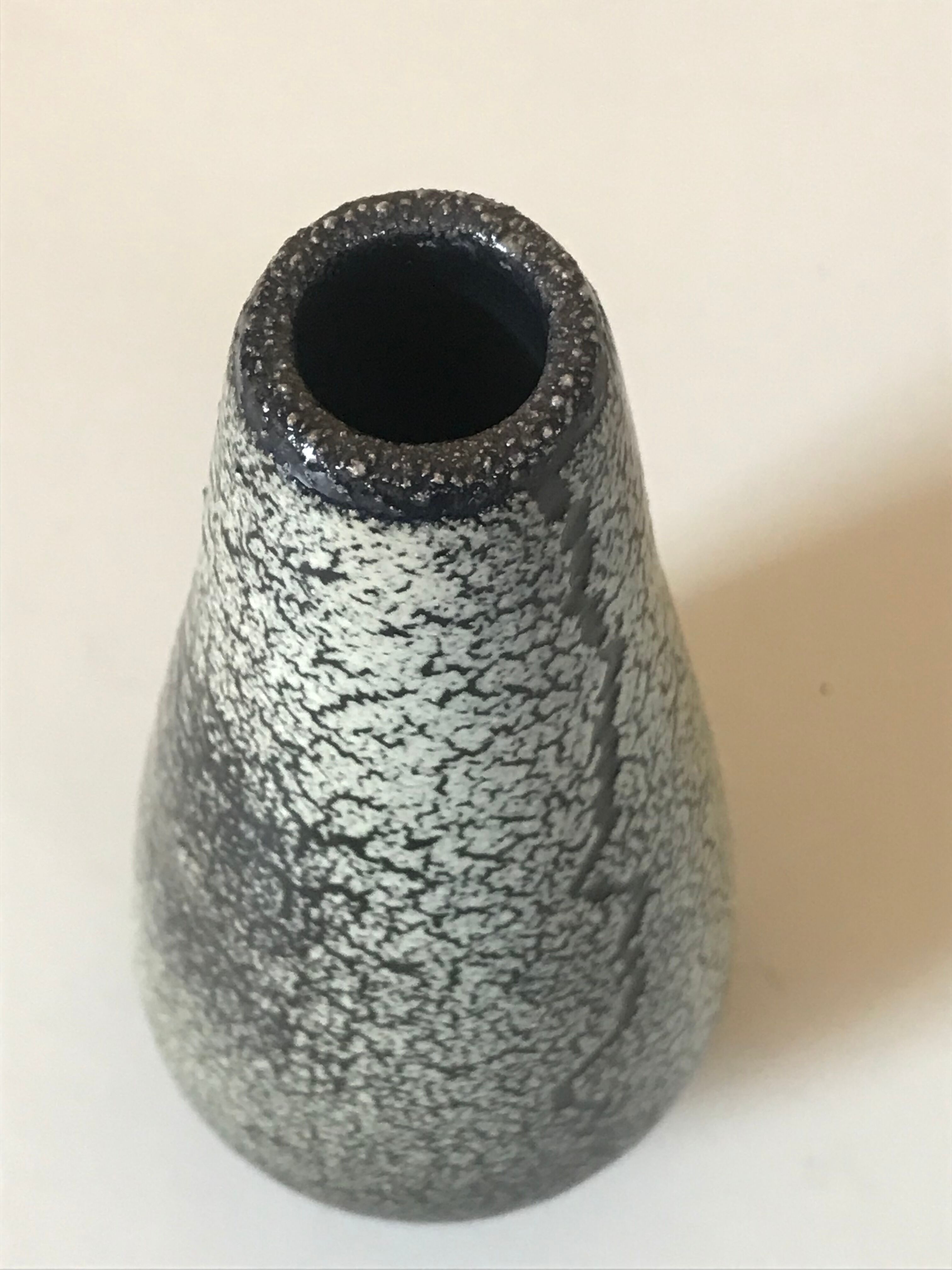 Vintage cracked vase design 60 years