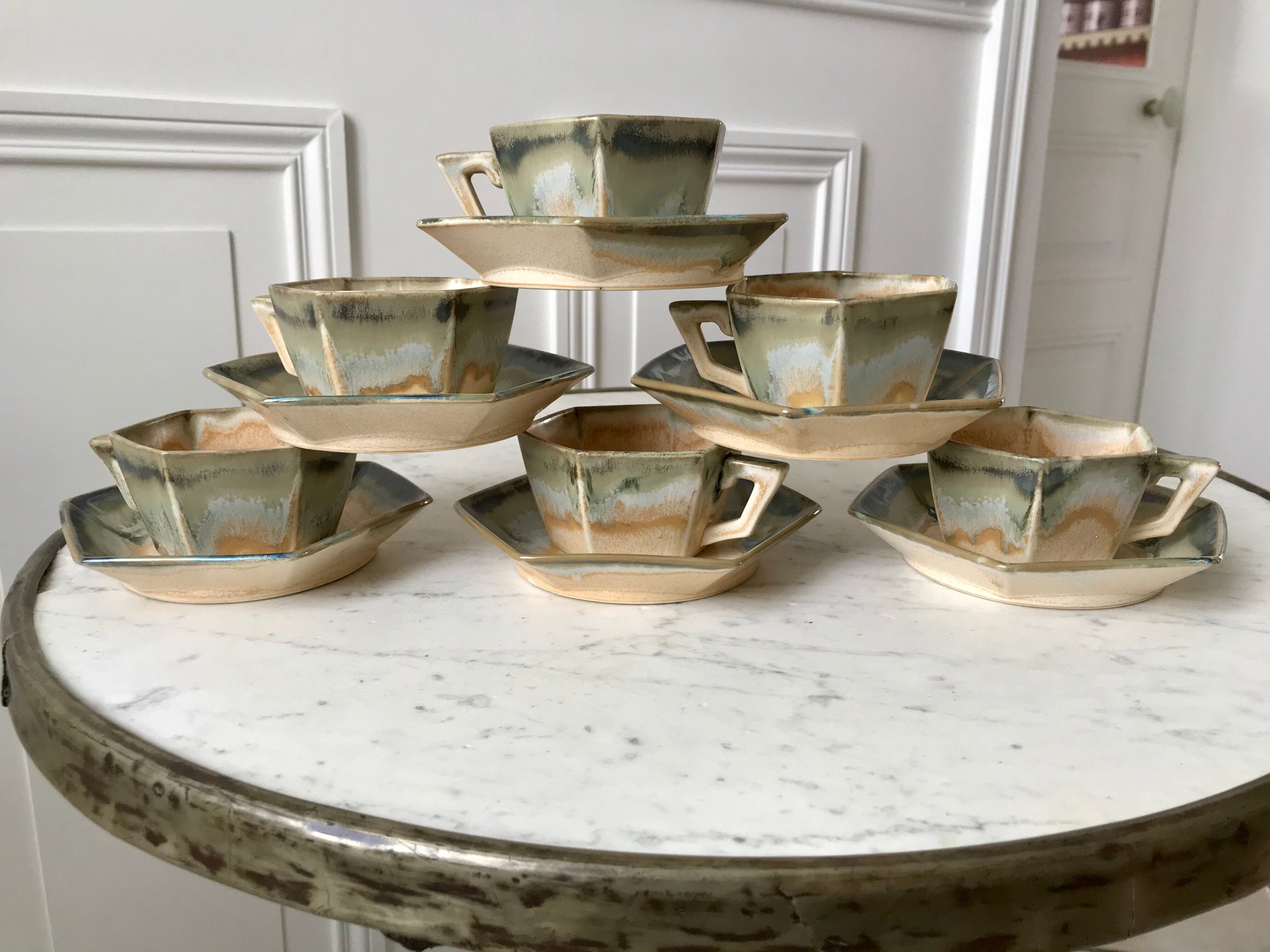 set of 6 cups, octagonal subcups and milk pot in ceramic sandstone of the Morvan years 60-70