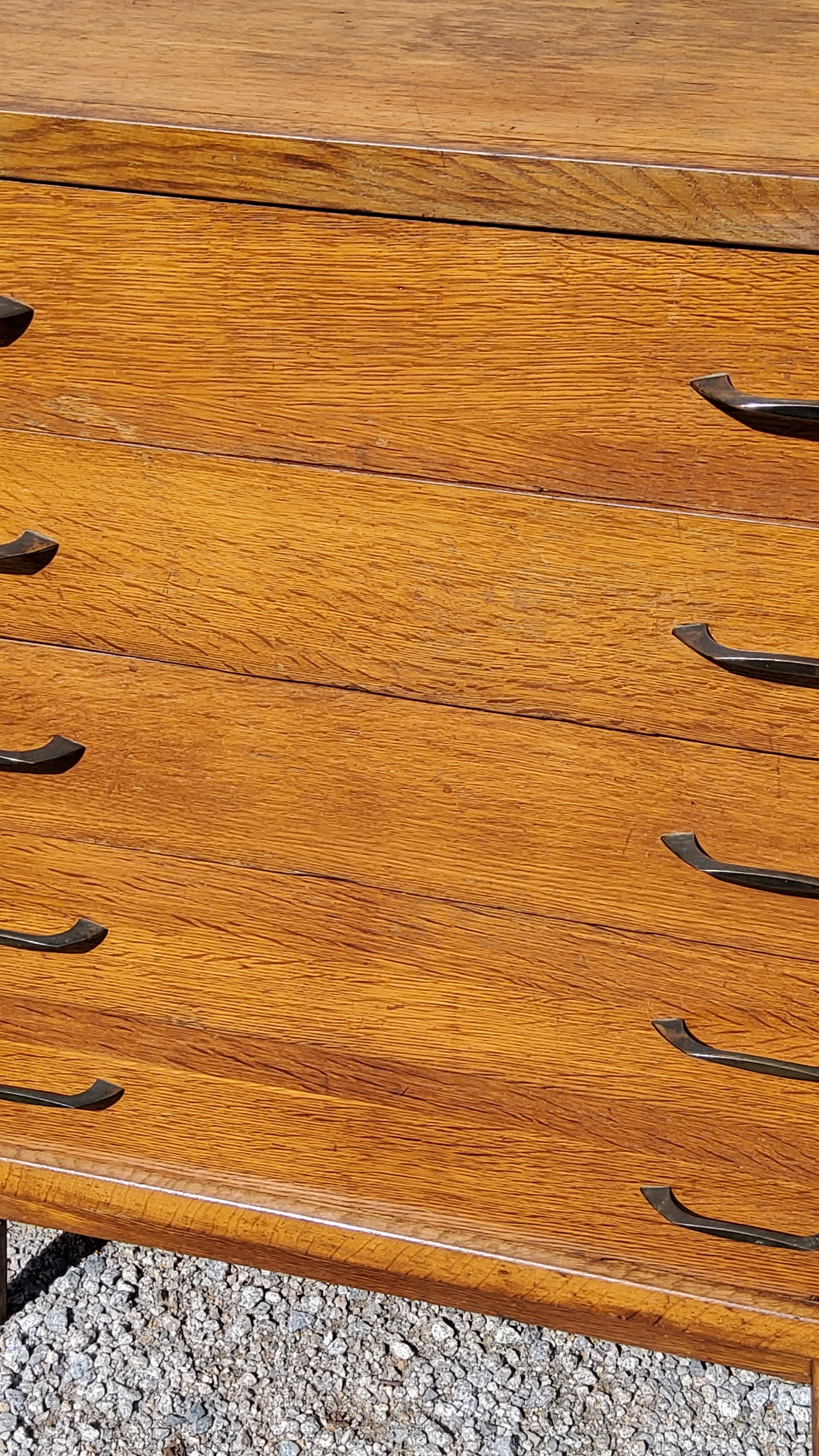 Chest of drawers of the 50s in golden blond oak 5 drawers conical feet