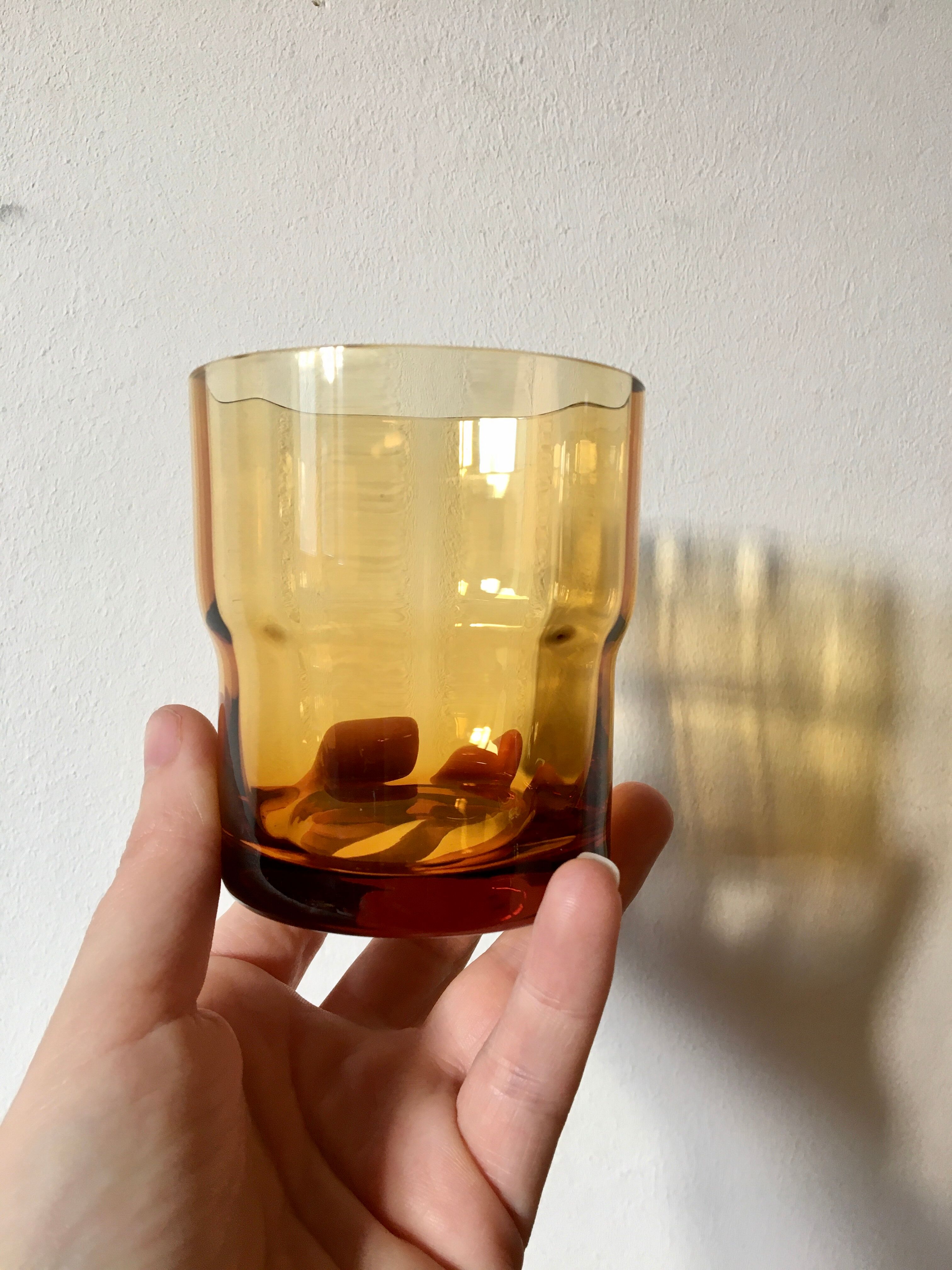 5 amber glasses