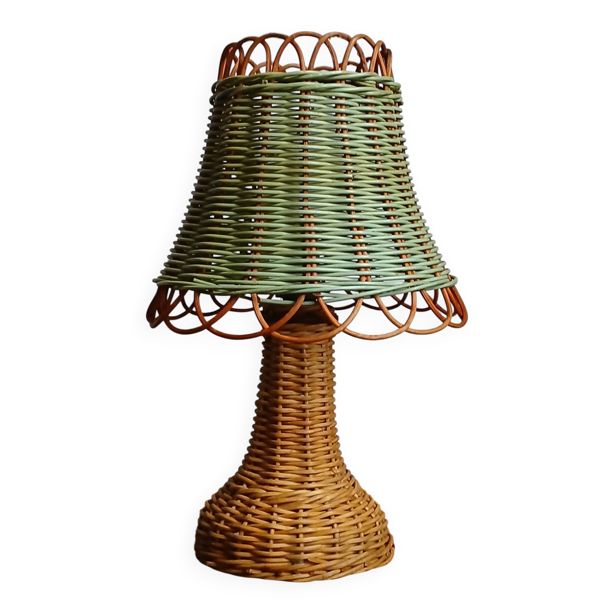 Lampe en rotin tressé & teinté vert céladon 1950
