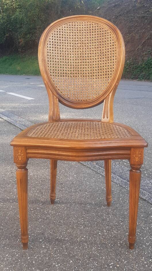 Set of 6 Louis XVI style medallion chairs