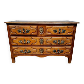 Louis XV crossbow chest of drawers in solid cherry wood circa 1900-1920