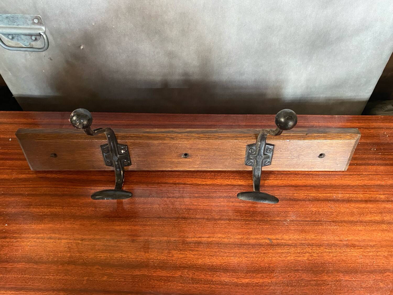 Old wooden coat rack + 2 double black metal hooks