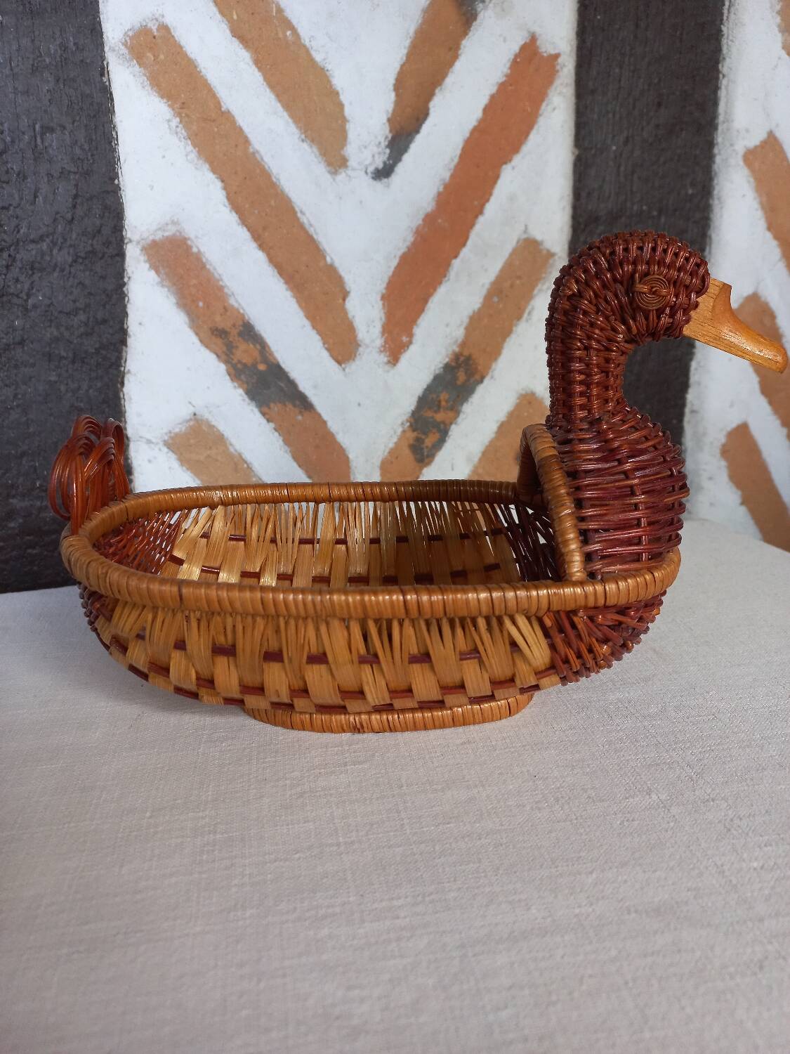 Basket basket empty pockets wicker duck