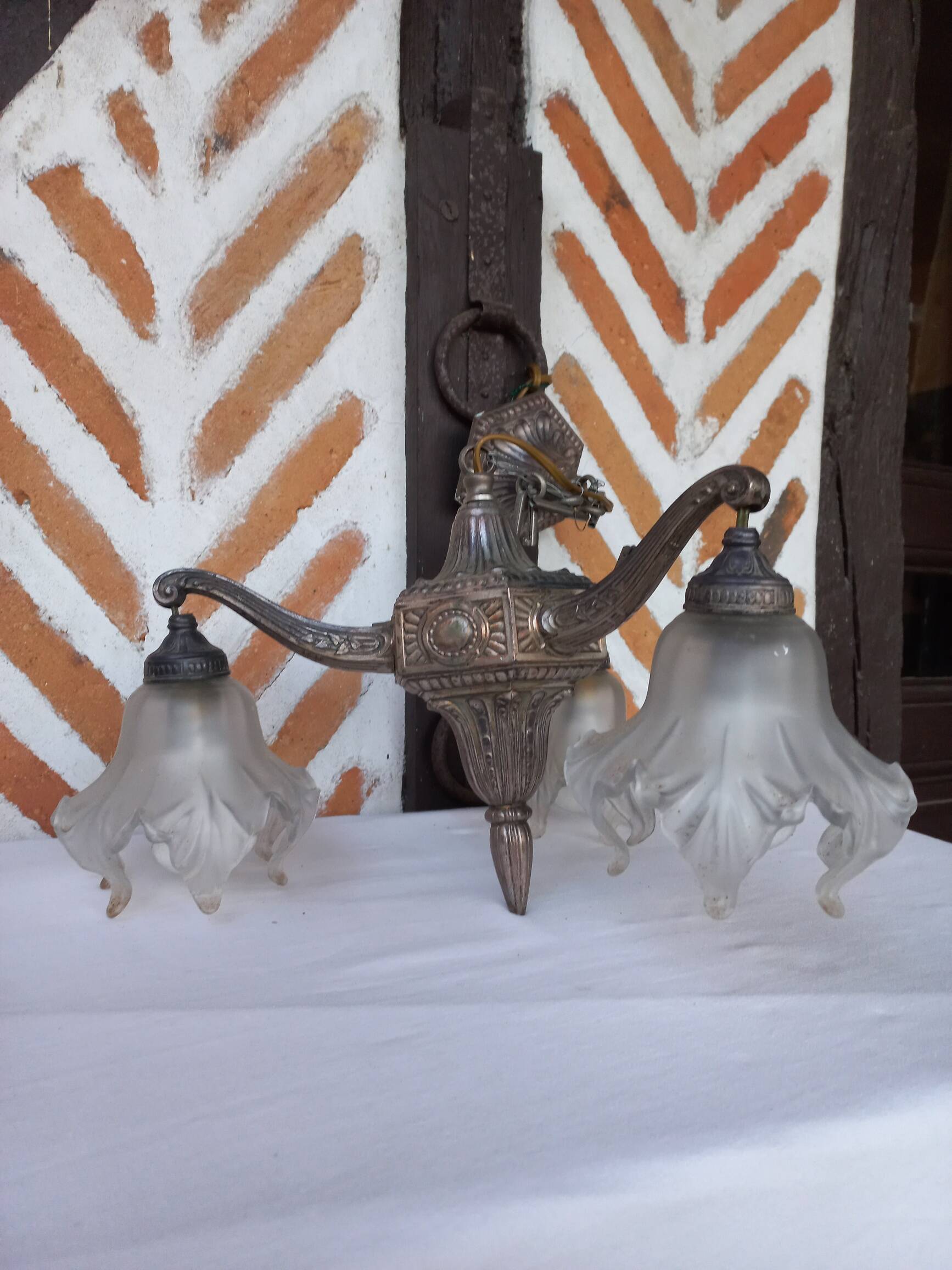 Art Deco lighting