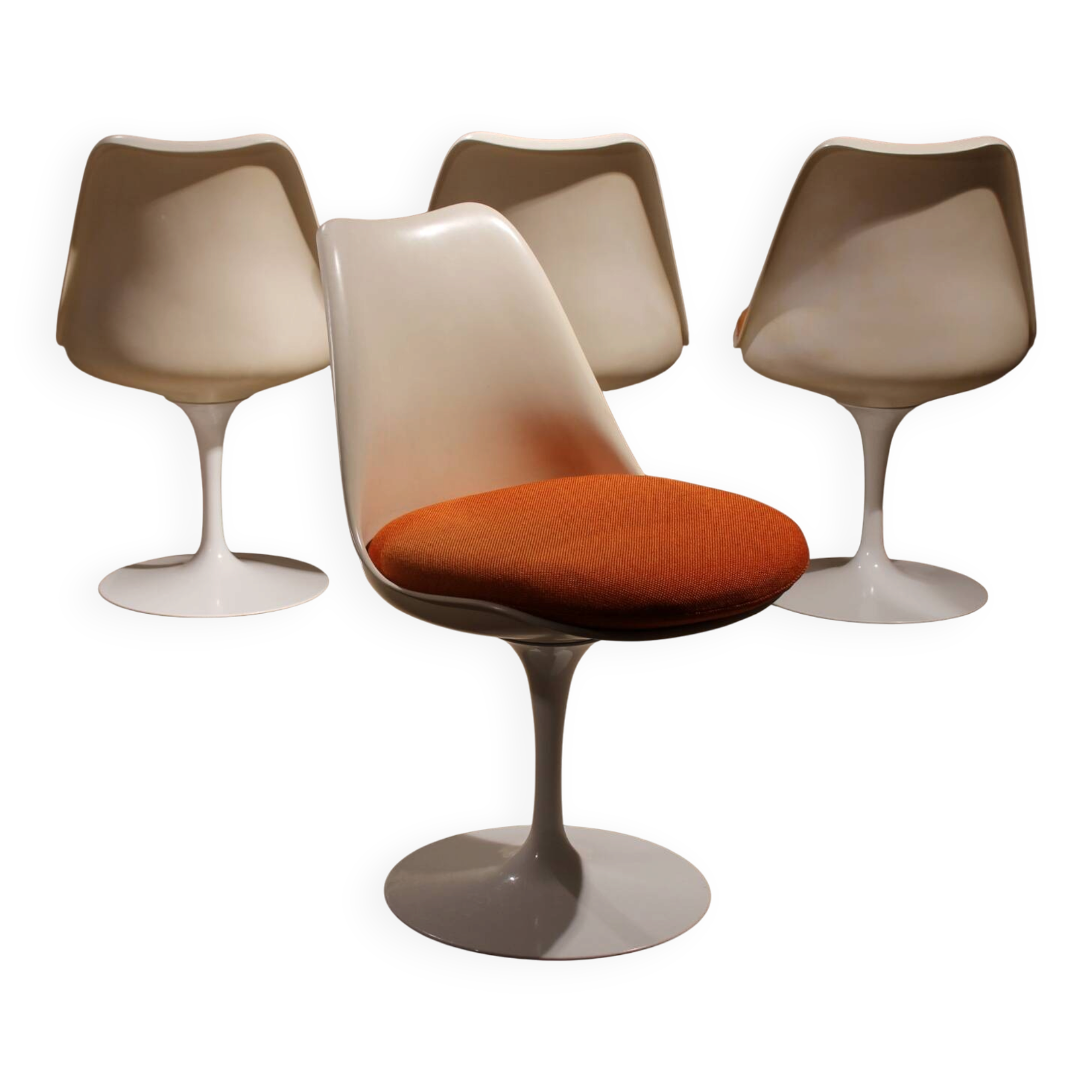 Four Tulip Chairs ‚151‘ by Eero Saarinen for Knoll International | USA 1957