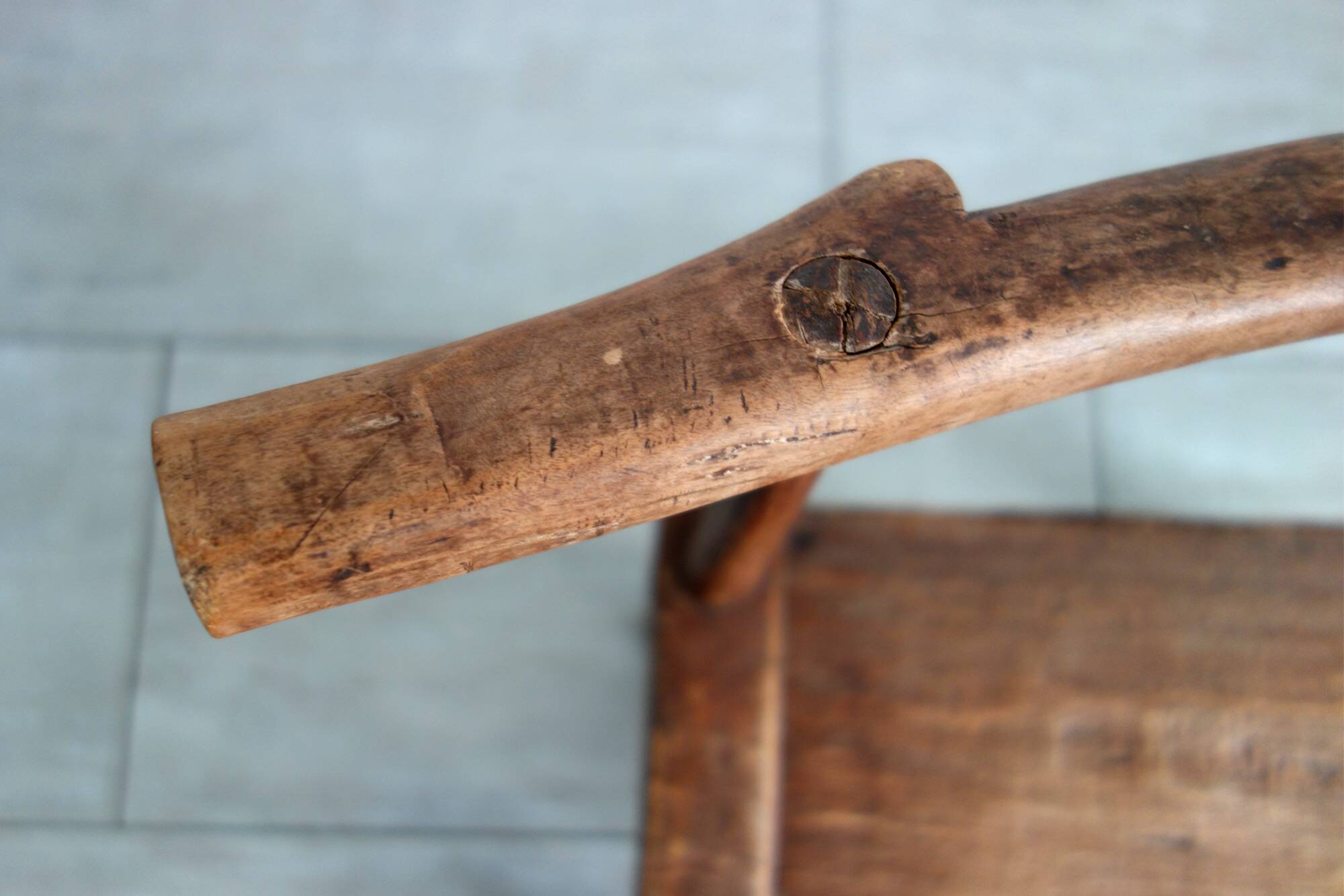 Antique brutalist Baoulé African chair