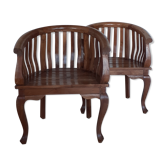 Paire de fauteuils style colonial