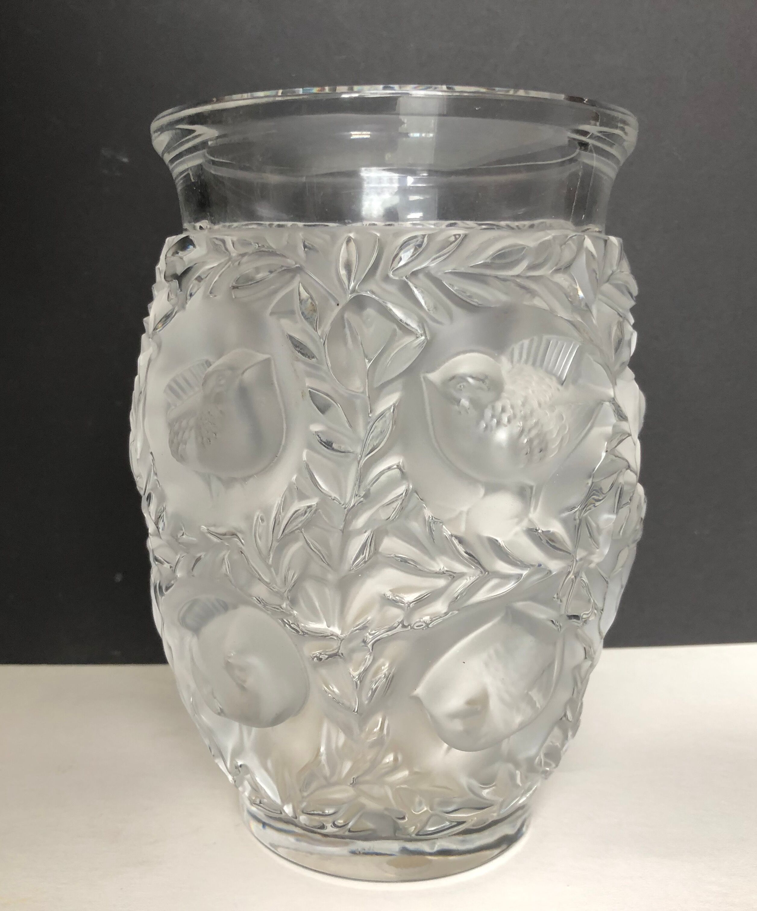 Paire de vases lalique modèle bagatelle