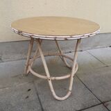 Table basse en rotin et formica