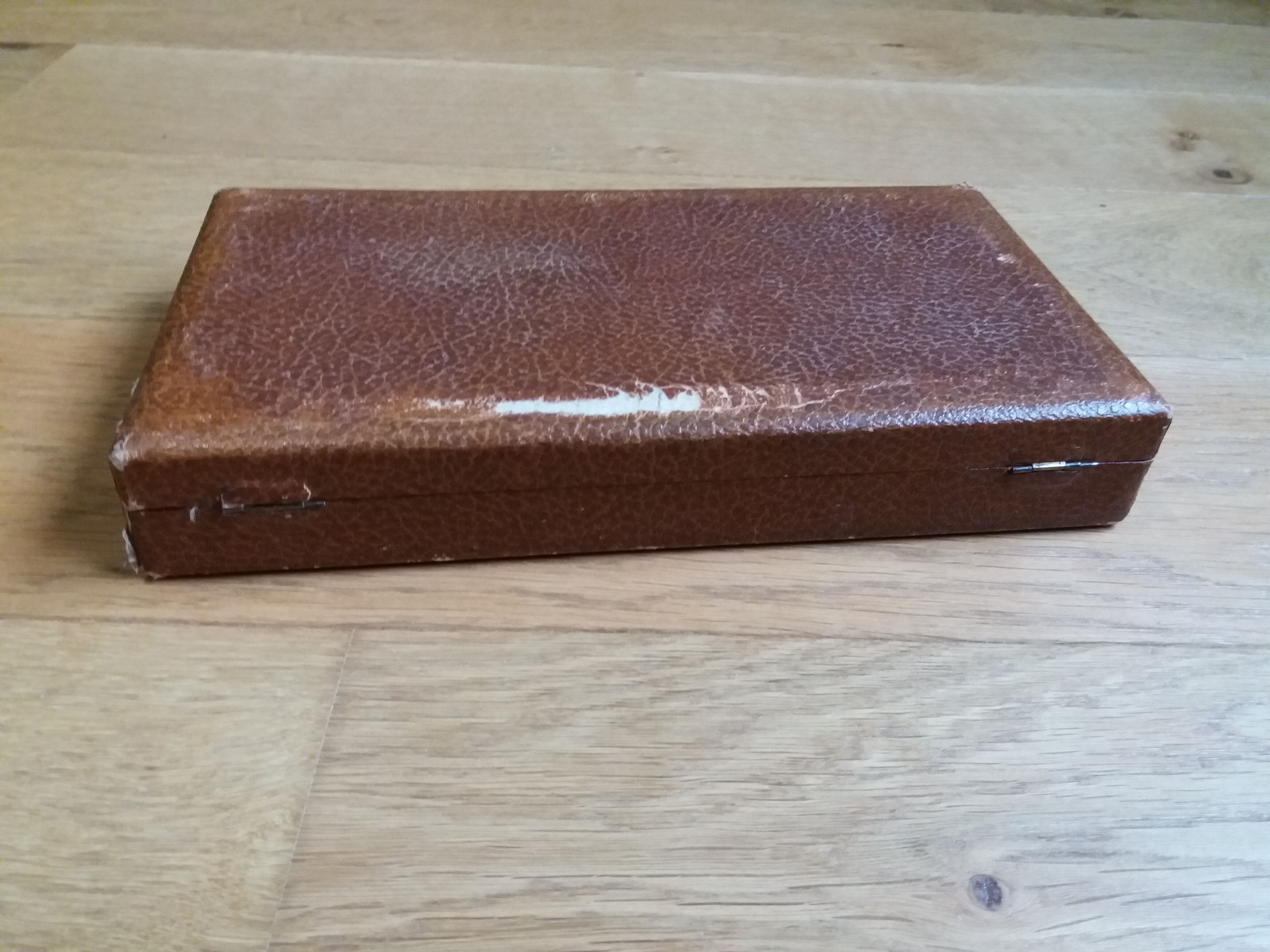 Art Deco knives in their box