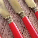 Dessert knives