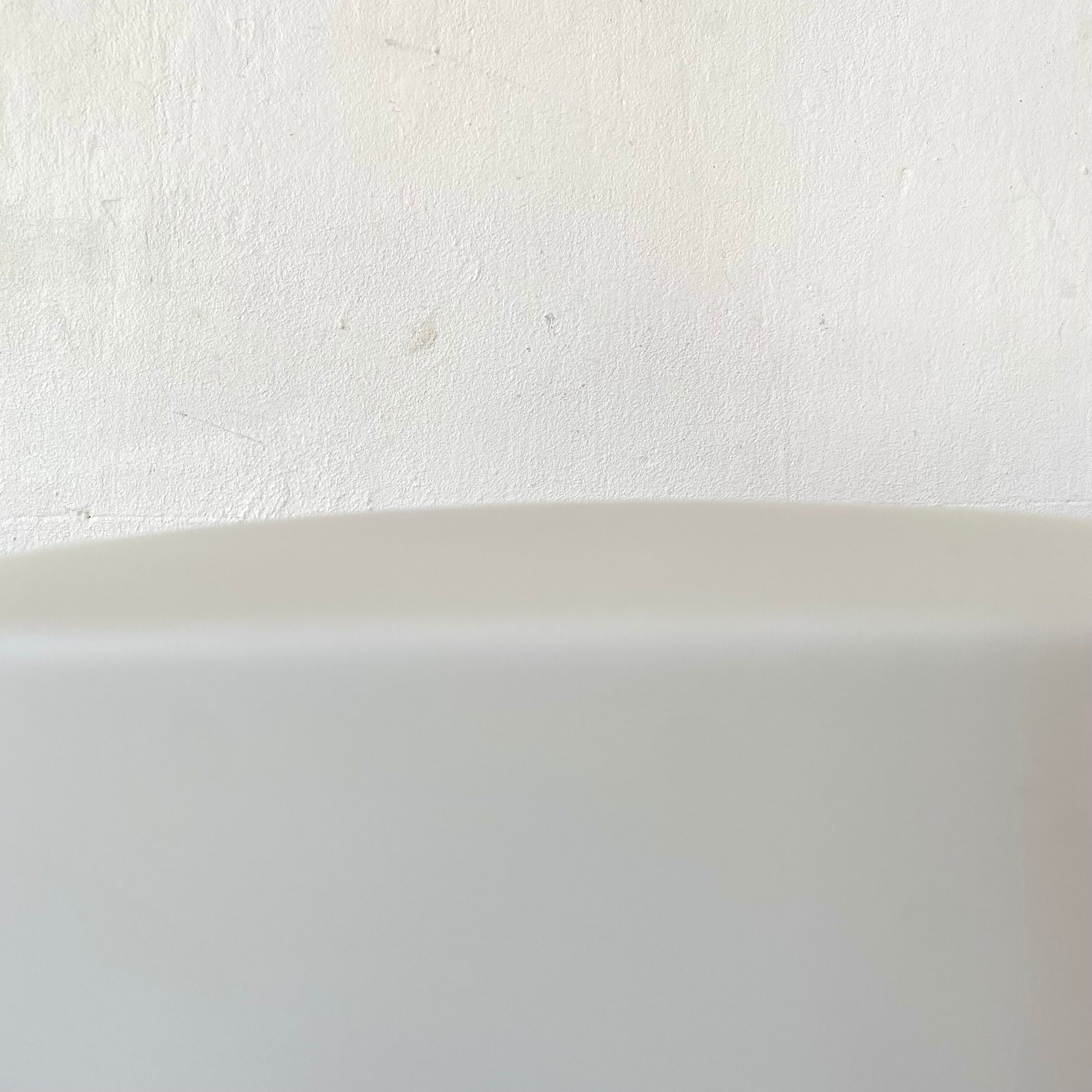 Vintage wall lamp in opaline and metal