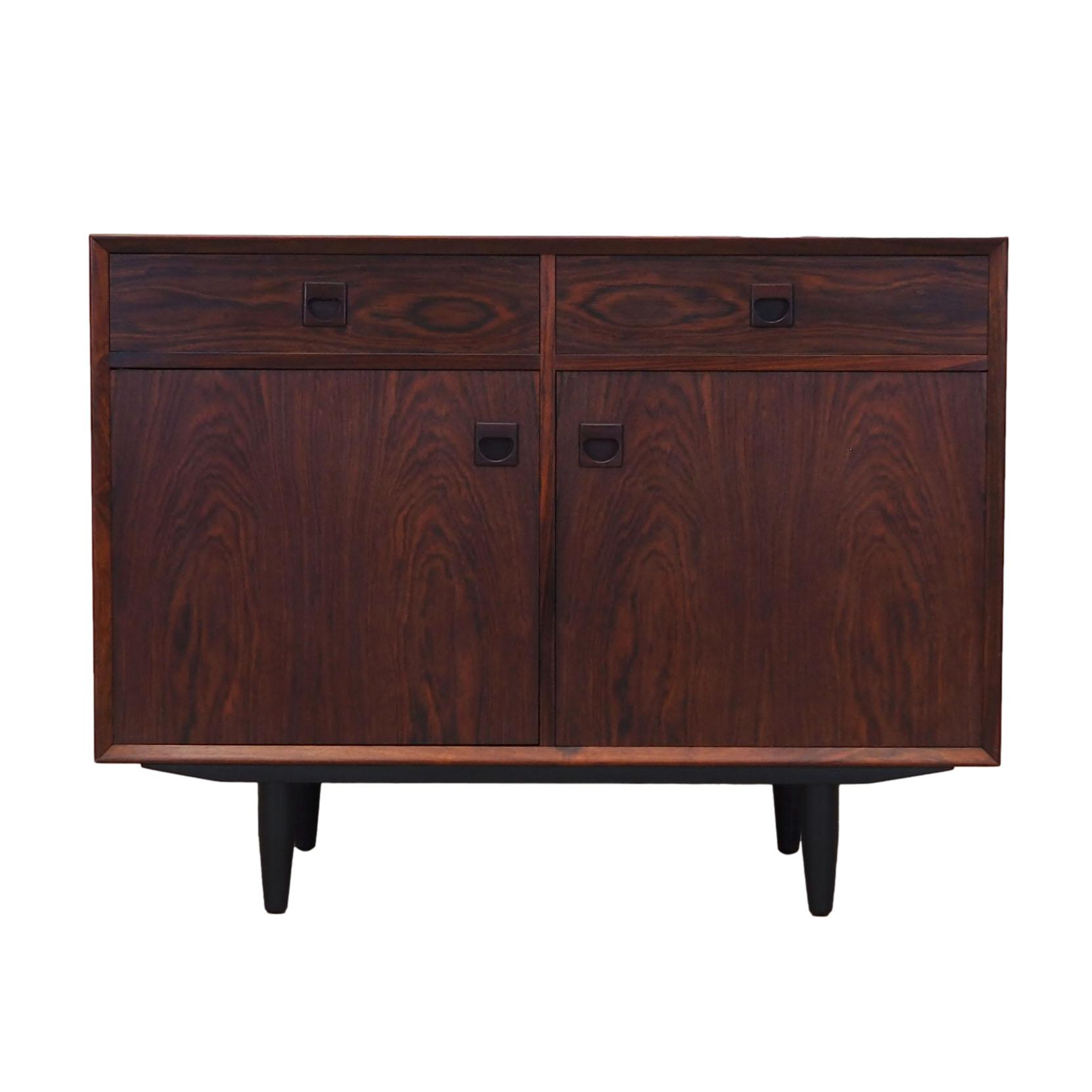 Buffet en palissandre, design danois, années 1970, production: Danemark
