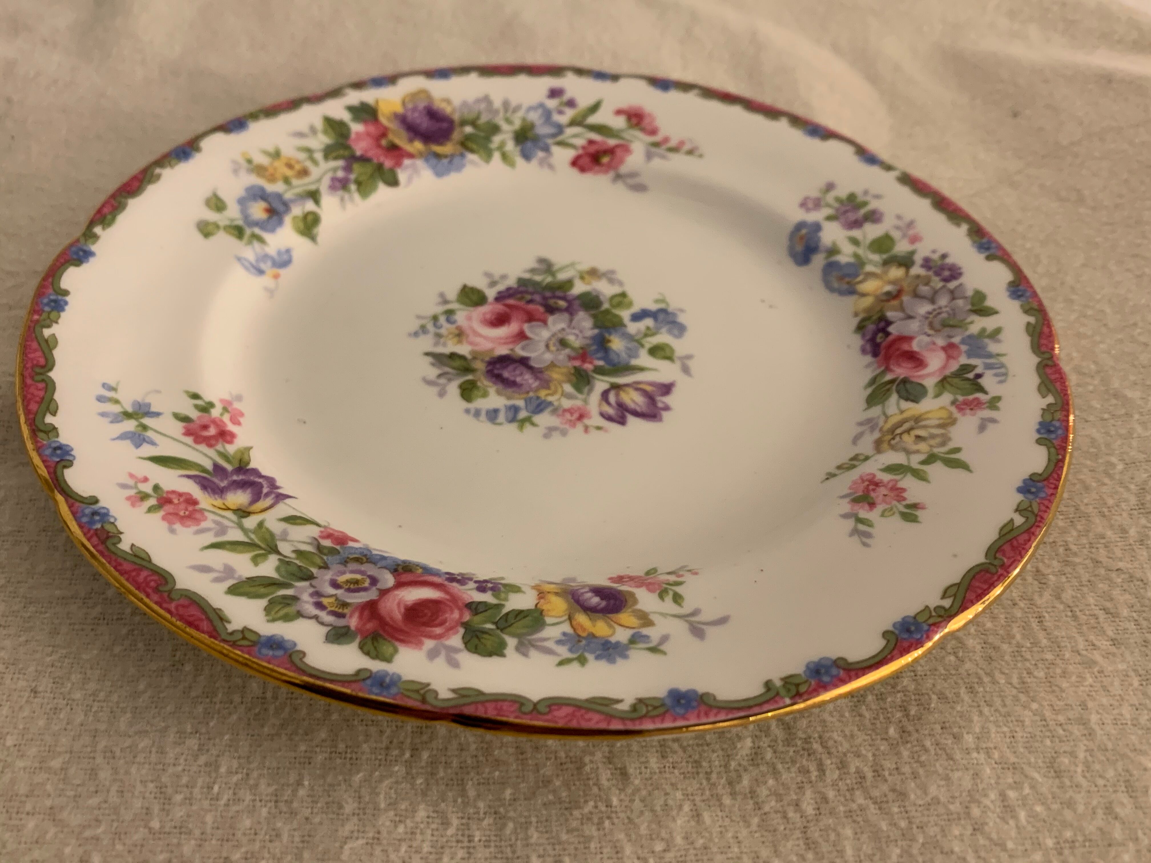 English dessert service 6 plates and 1 Grafton Royal dish