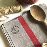 Old cloth in pure washed linen tinted in dove gray