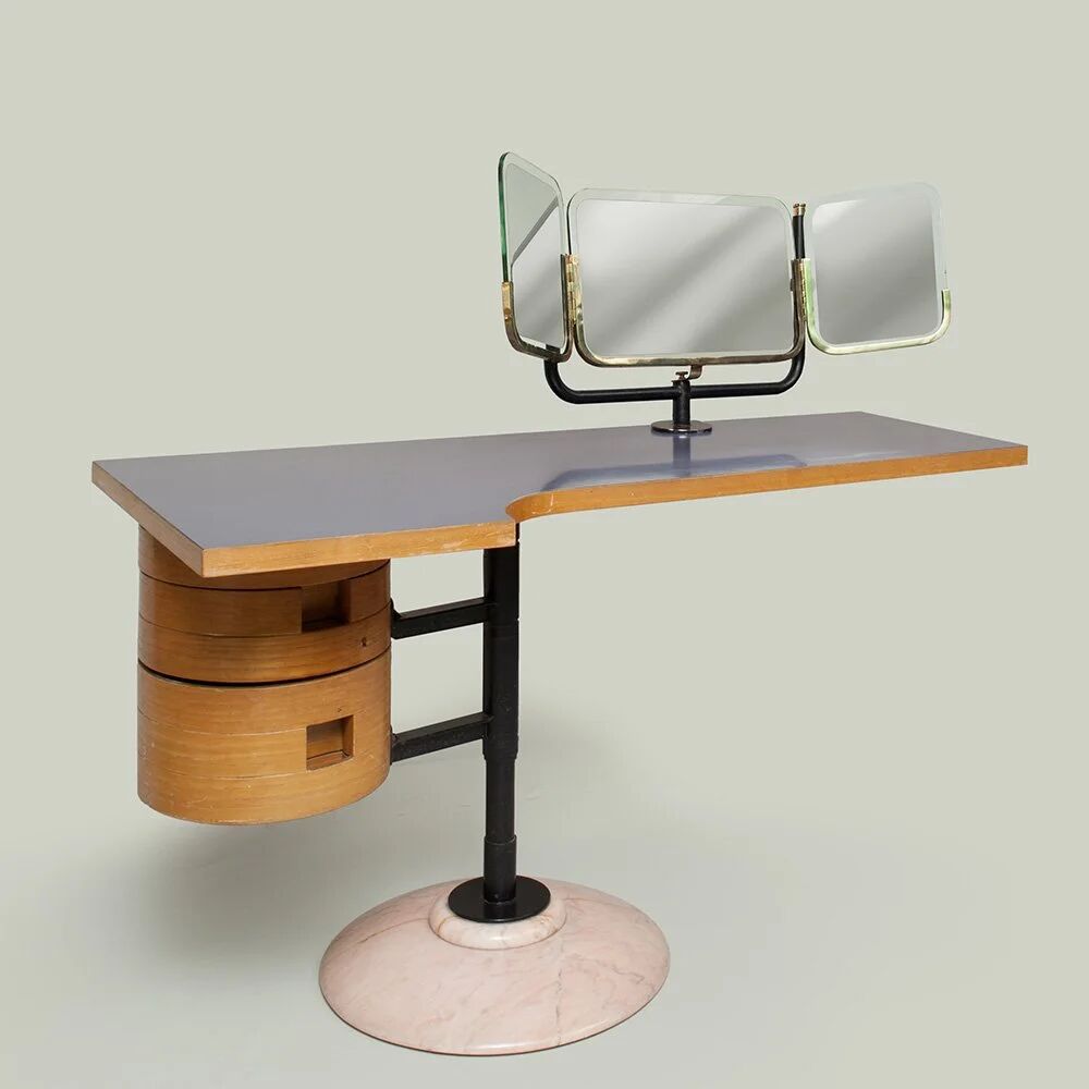 Coiffeuse italienne années 60