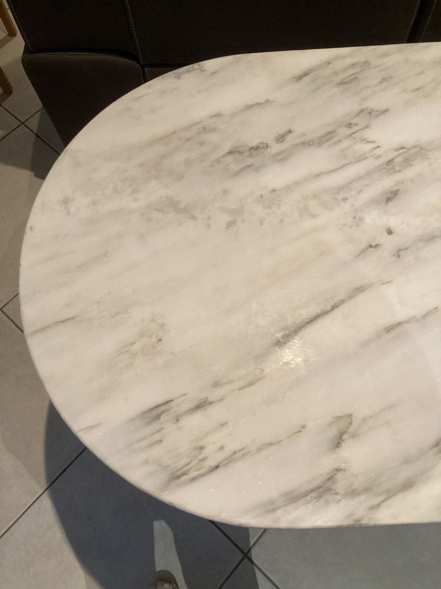 Table bistrot en marbre