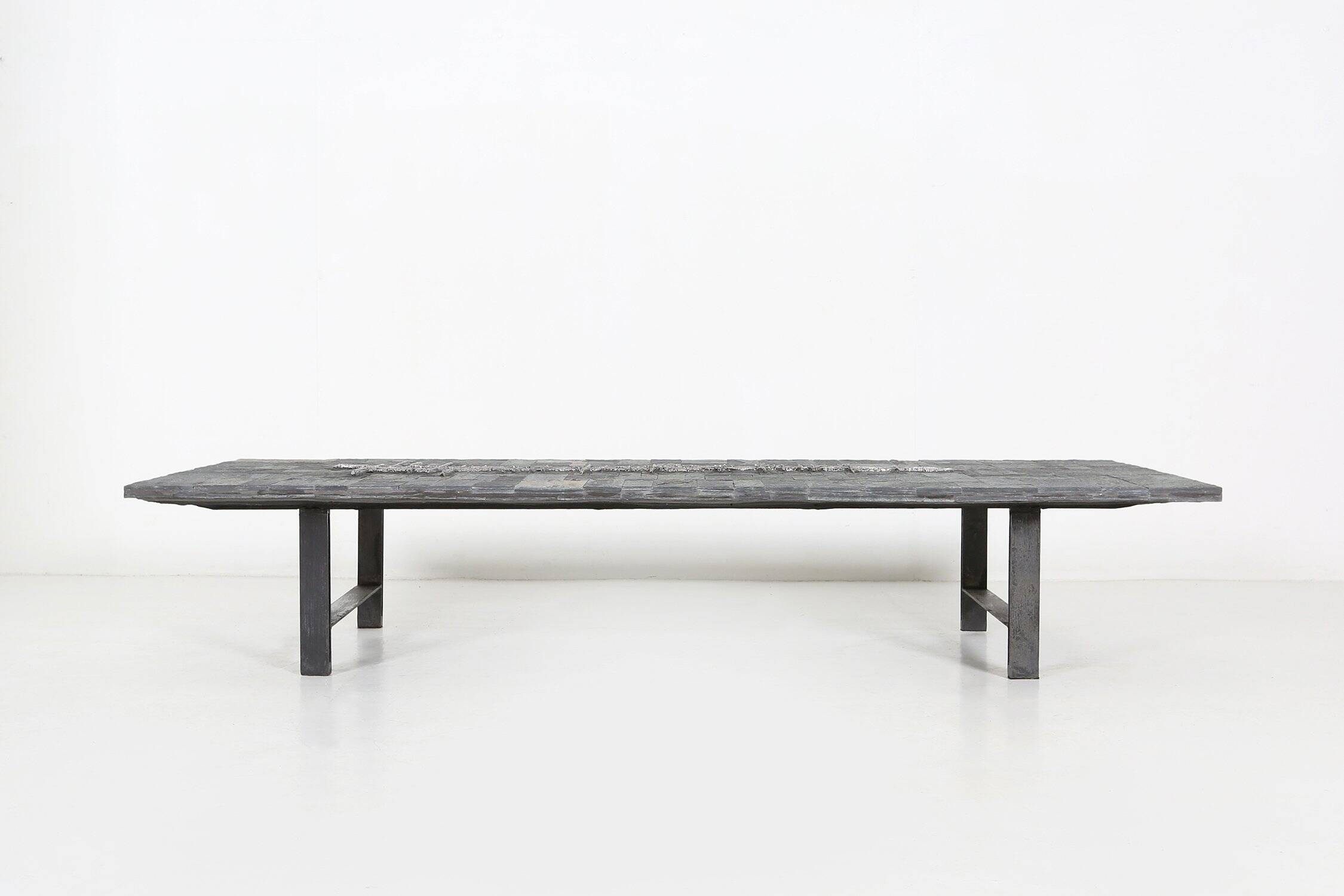 Table basse brutaliste en pierre brésilienne par Pia Manu, 1960