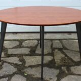 Industrial-style oval table D.Pro