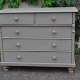 English pine chest of drawers