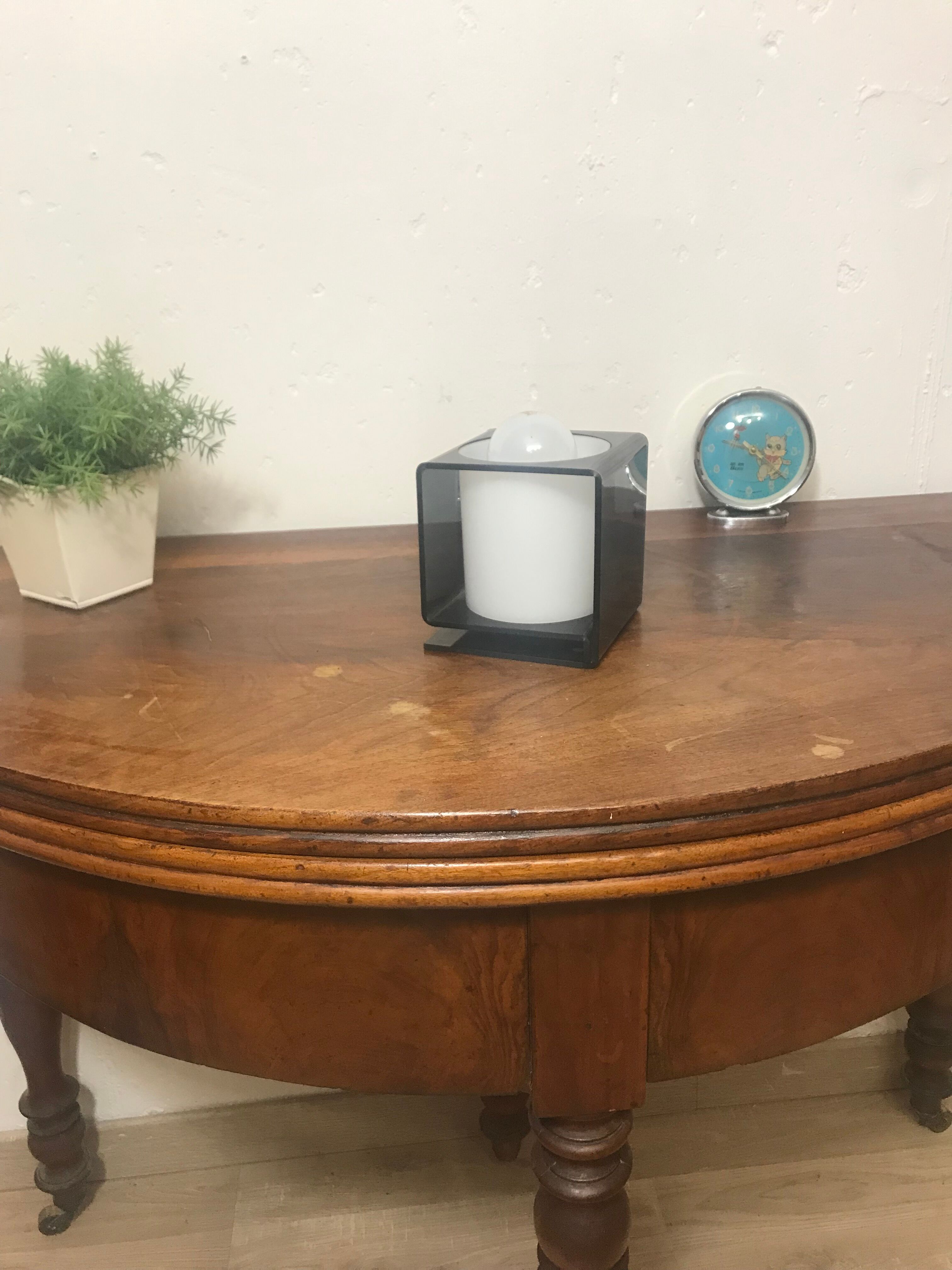 Cubic lamp 70's