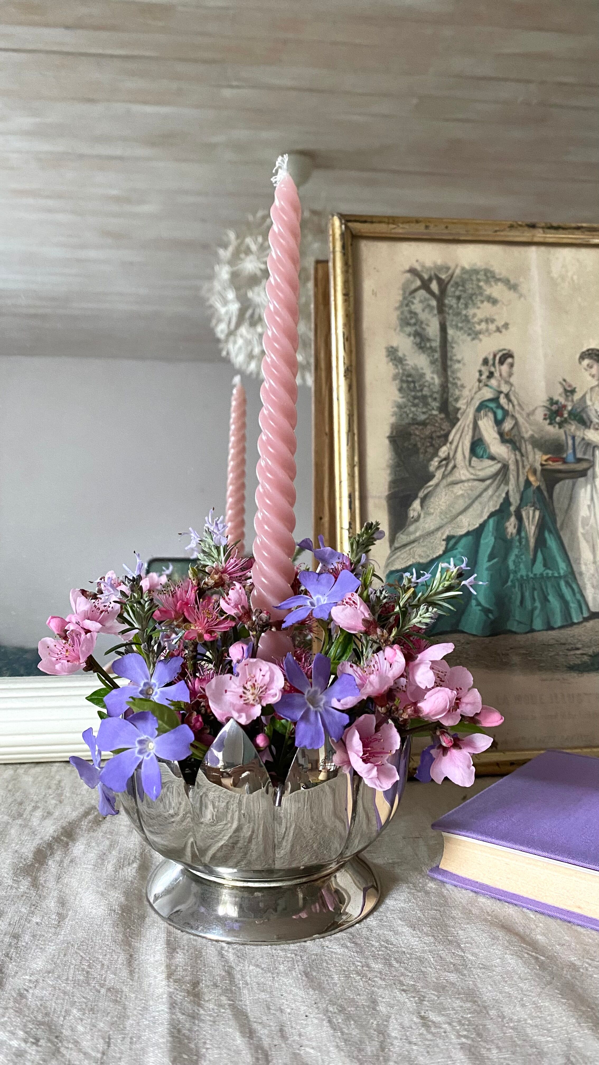 80s lotus flower candle holder