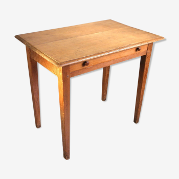 Desk table in pitchpin 82 x 53 cm