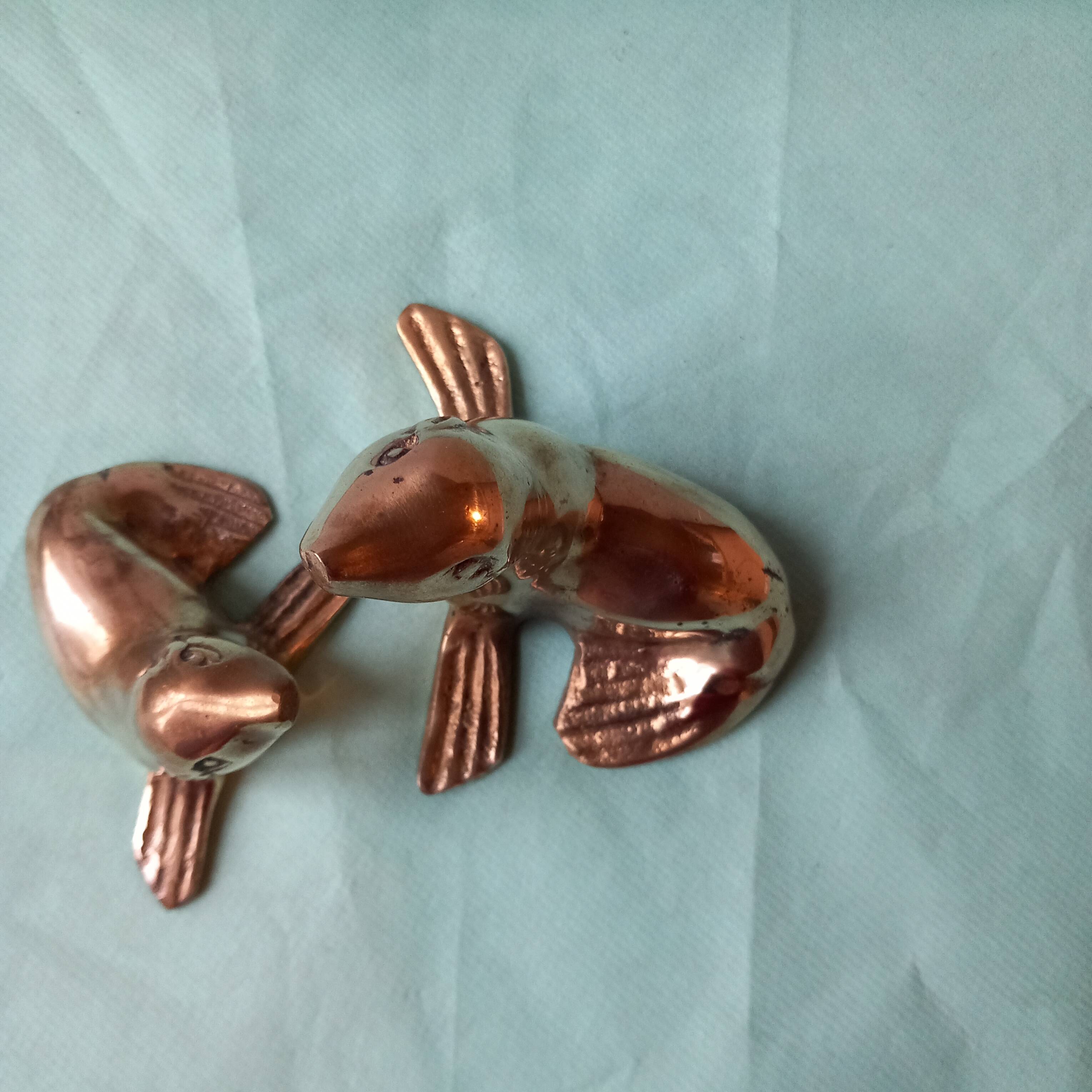 Brass sea lion duo