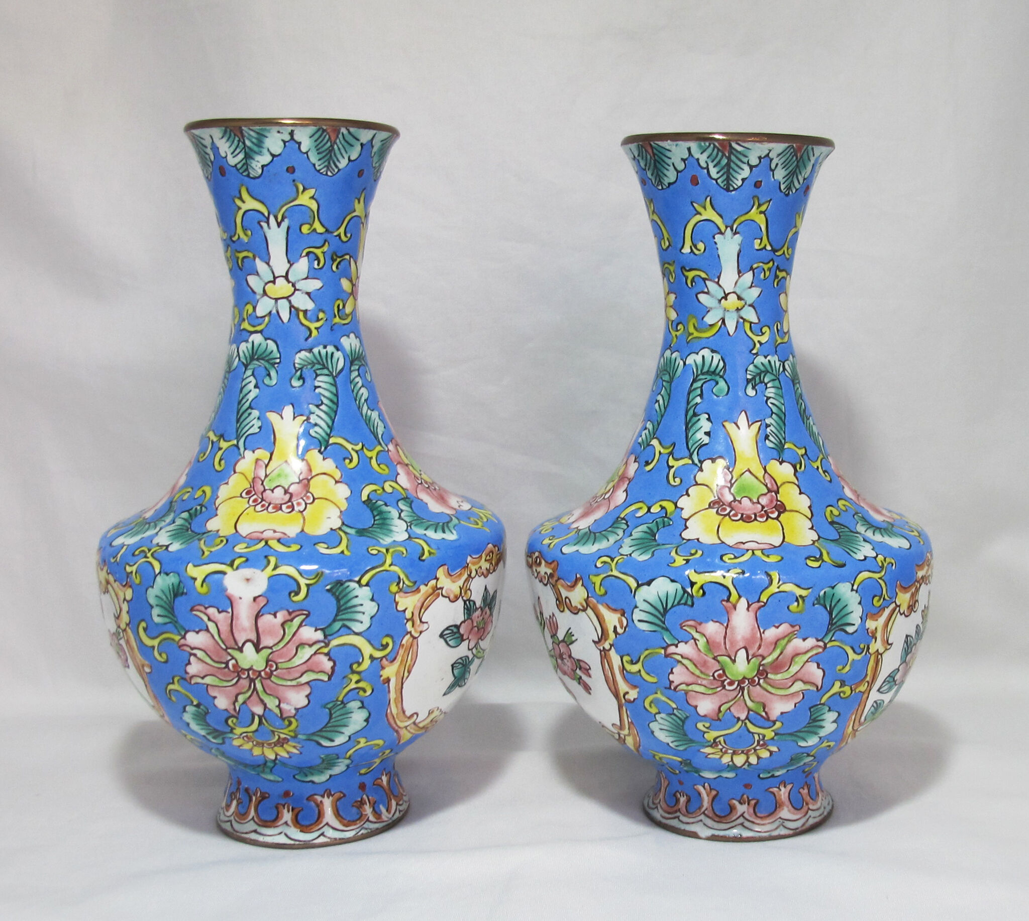 Pair of Chinese vases in enamelled bronze