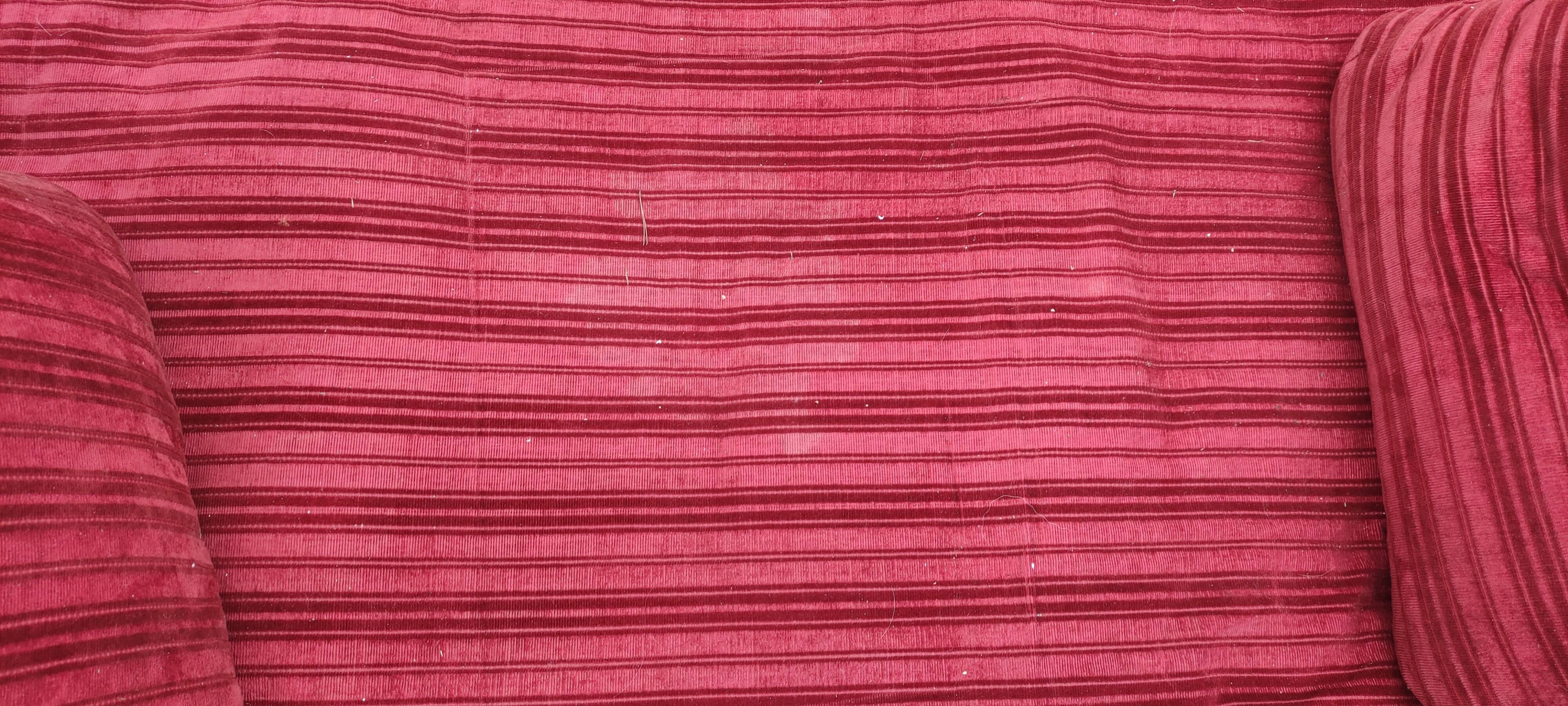 Meridian, old walnut and velvet daybed