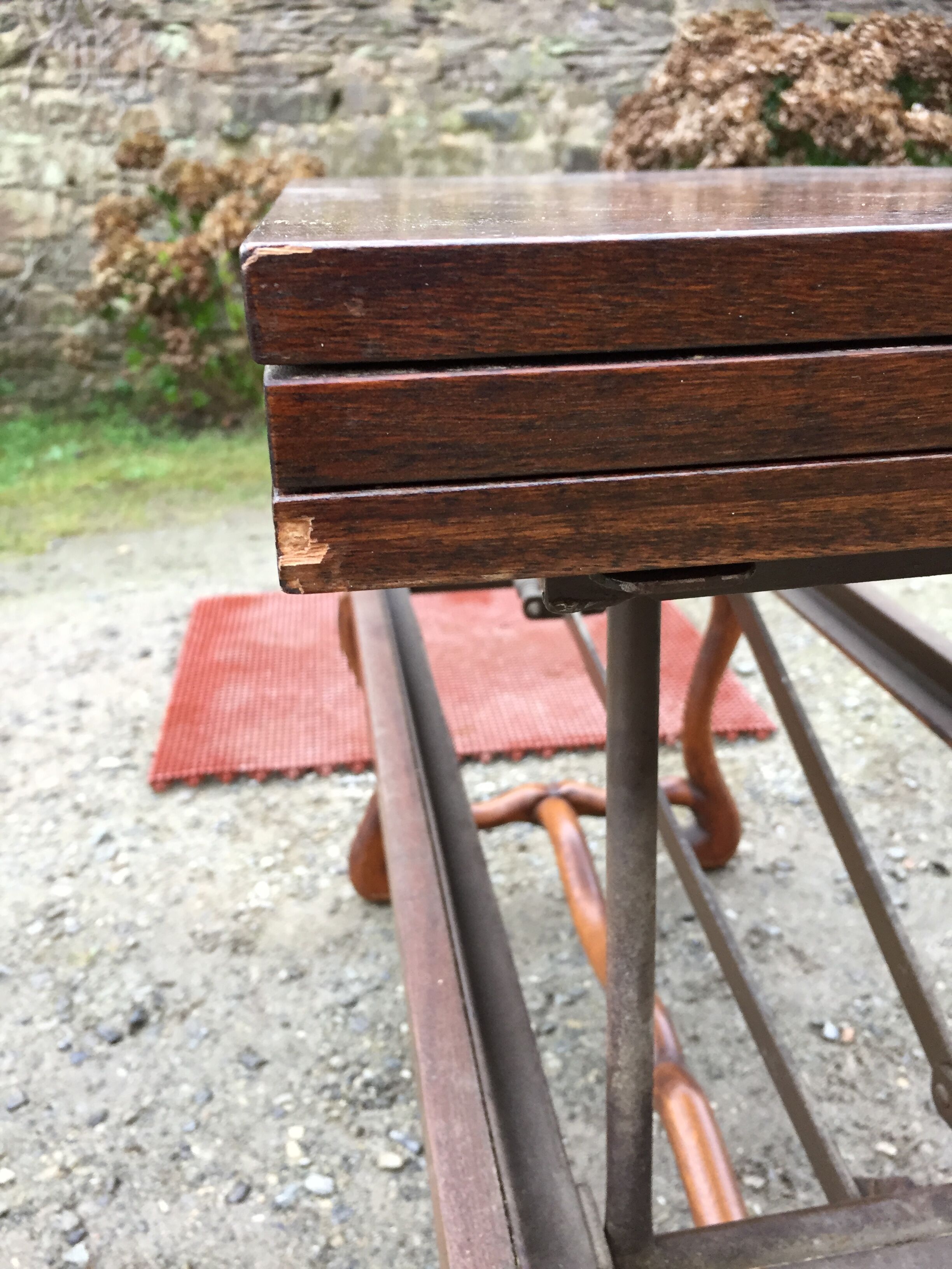 Modular vintage oak coffee table with Albert Ducrot's magical system