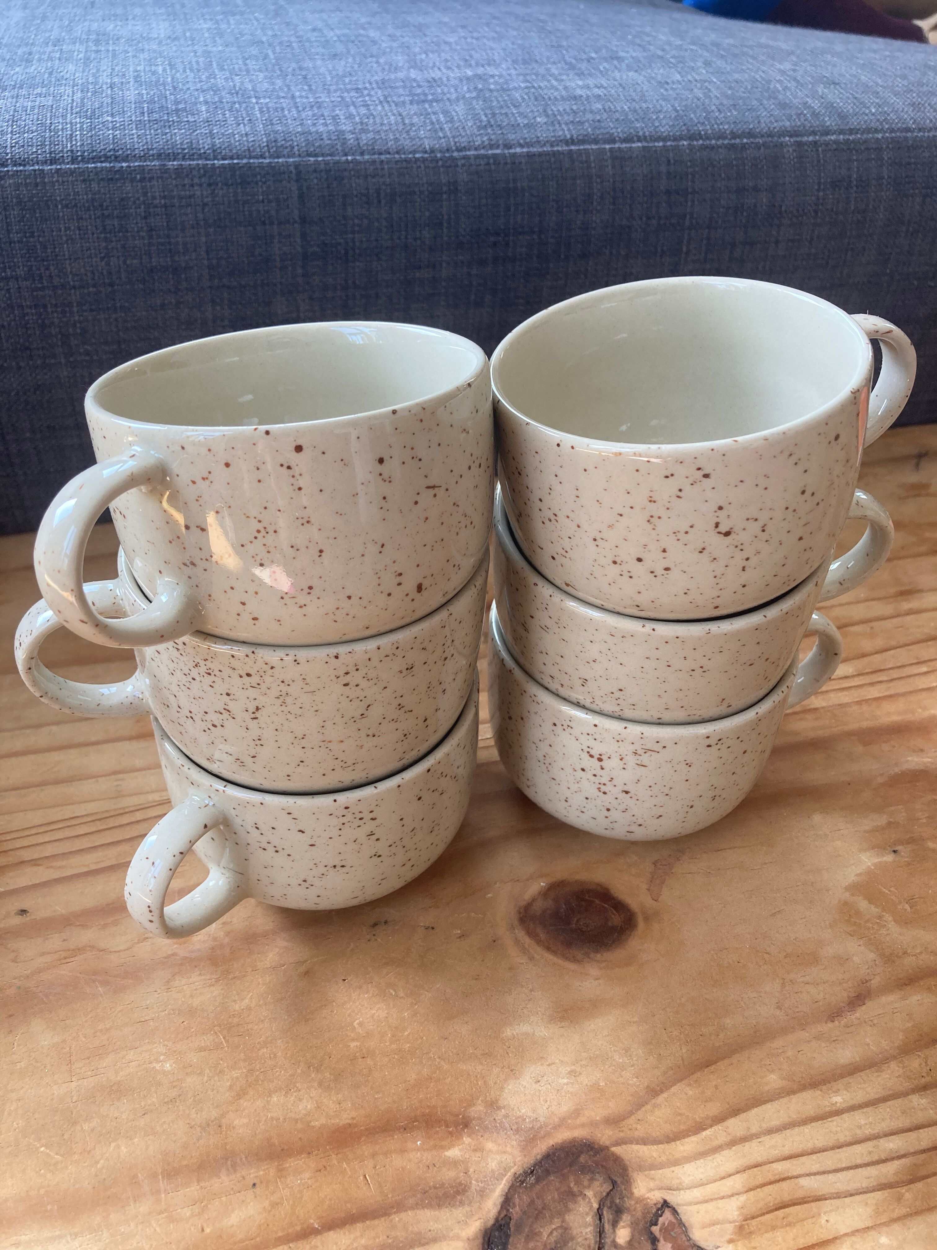 6 speckled cups