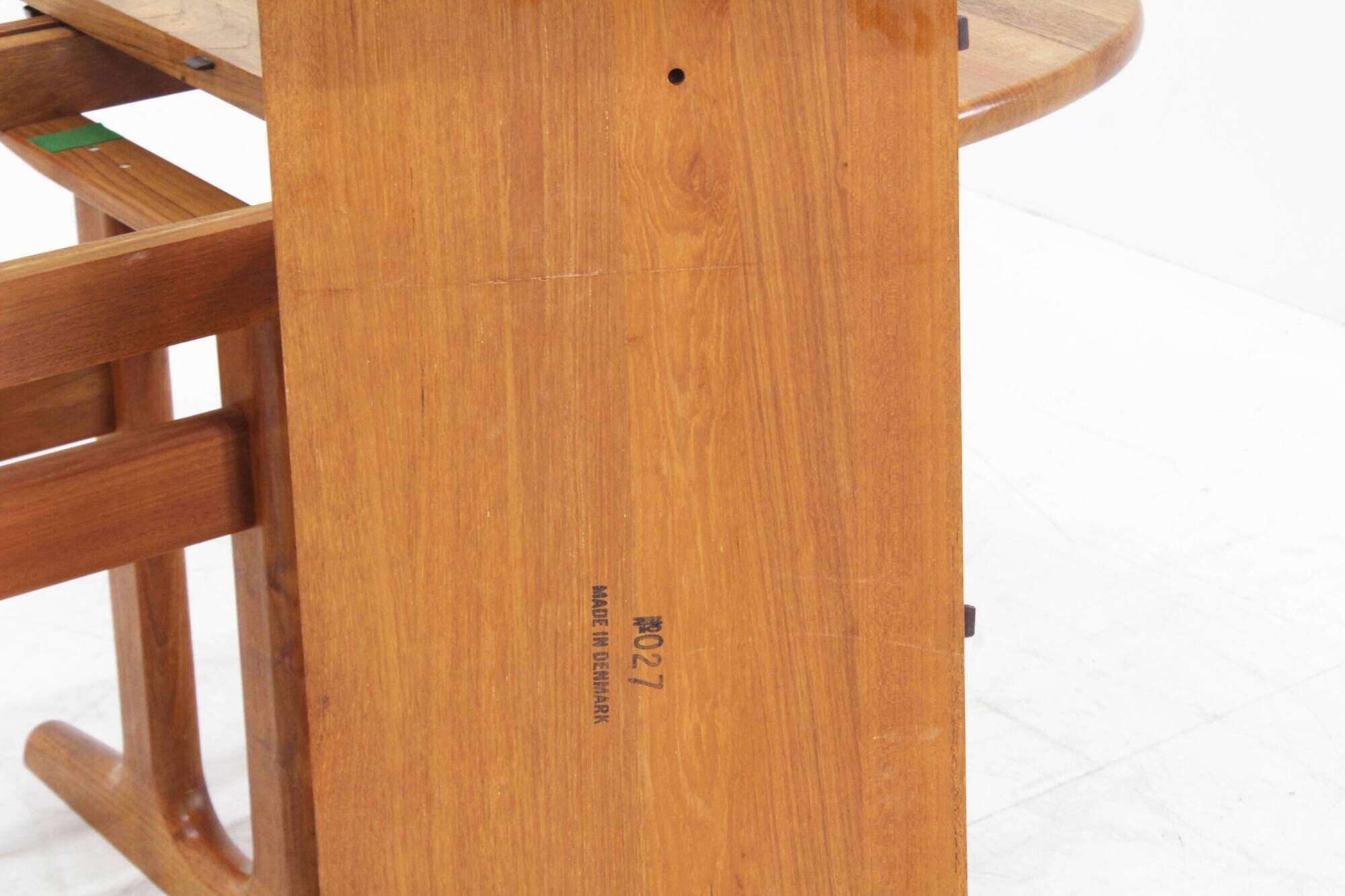 Table à manger ovale extensible vintage Glostrup danoise en teck massif des années 1960