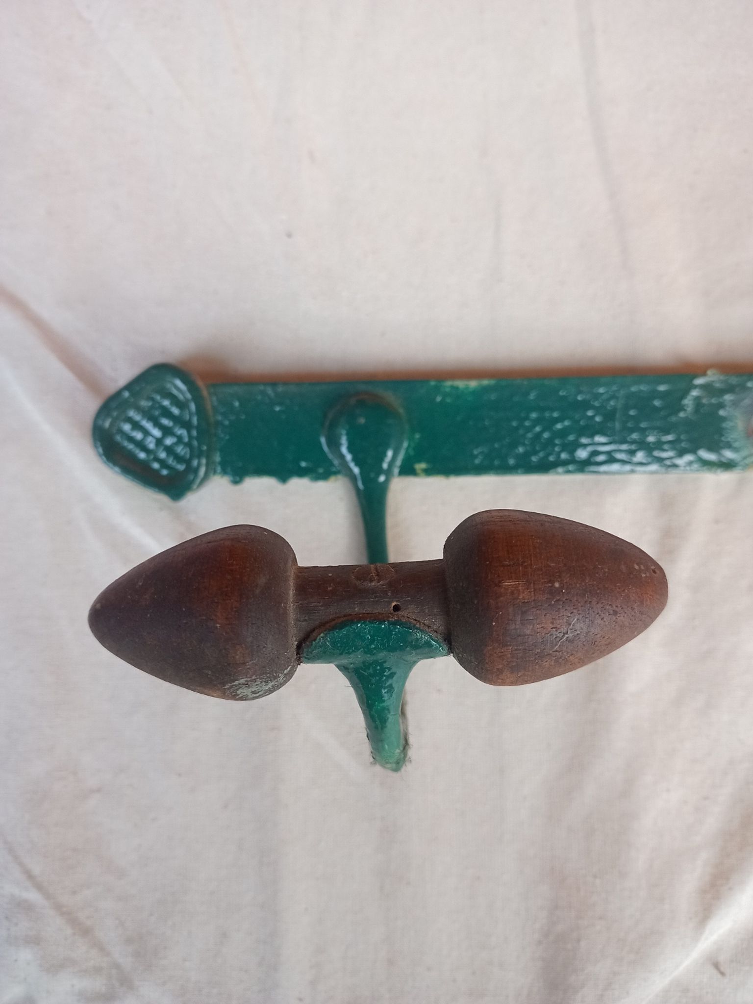 Wall coat rack in metal and old wood