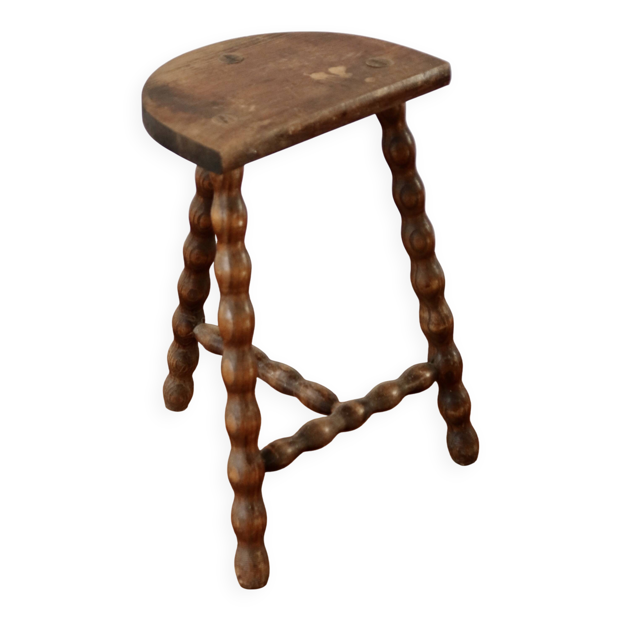 Tabouret ancien tripode en bois tourné