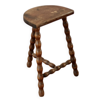 Tabouret ancien tripode en bois tourné