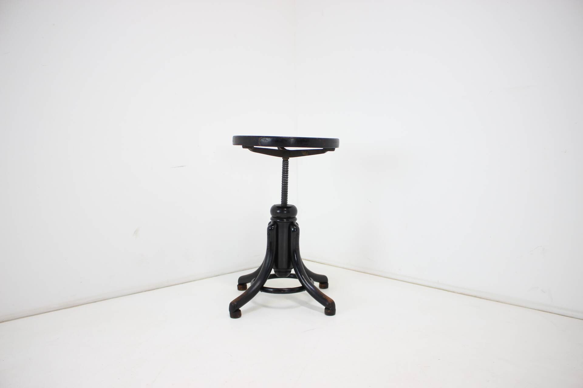 Piano Stool Thonet Nr.1, 1920s