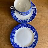 3 Chinese porcelain cups