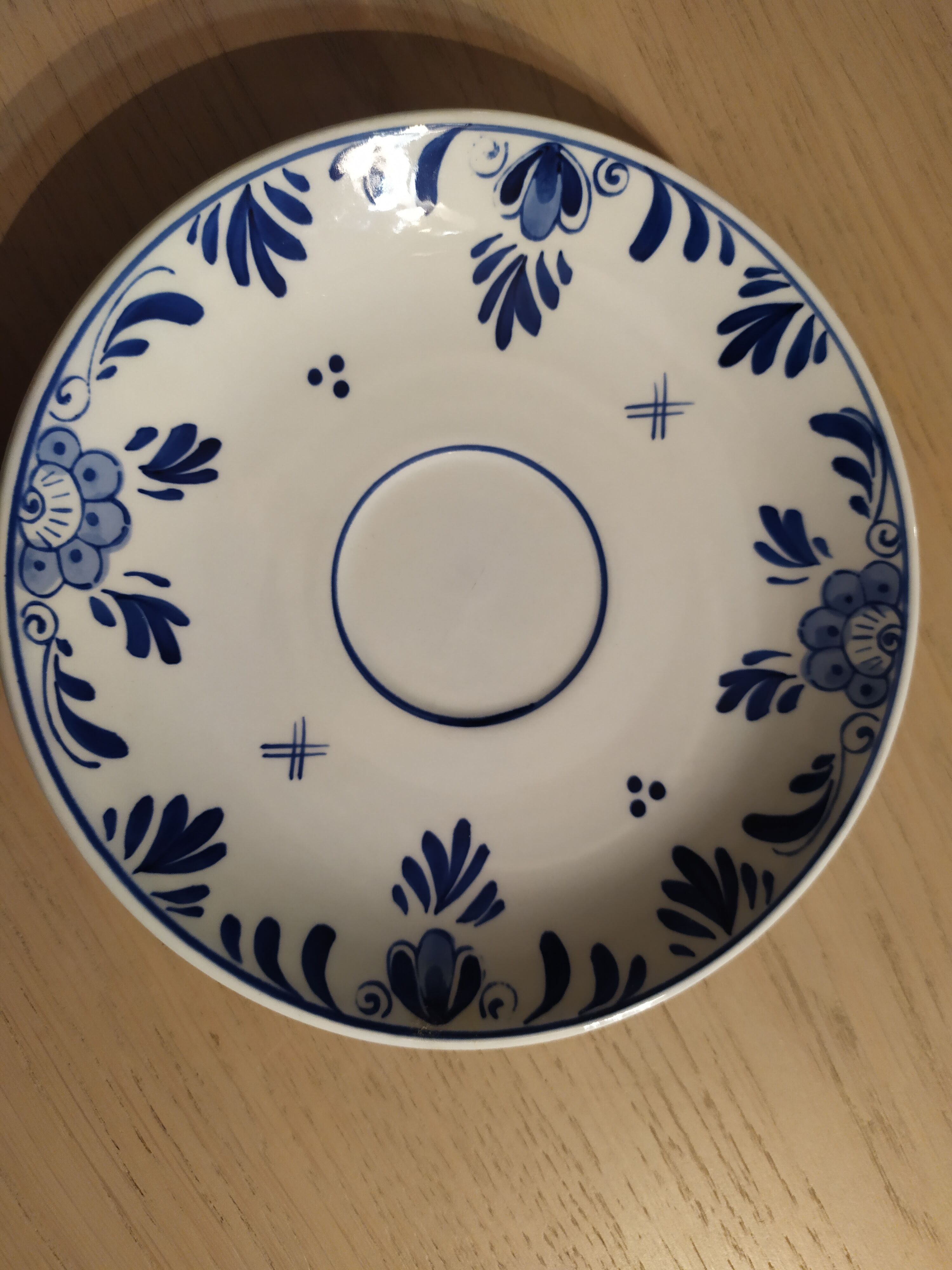 Delft's Blauw porcelain cup